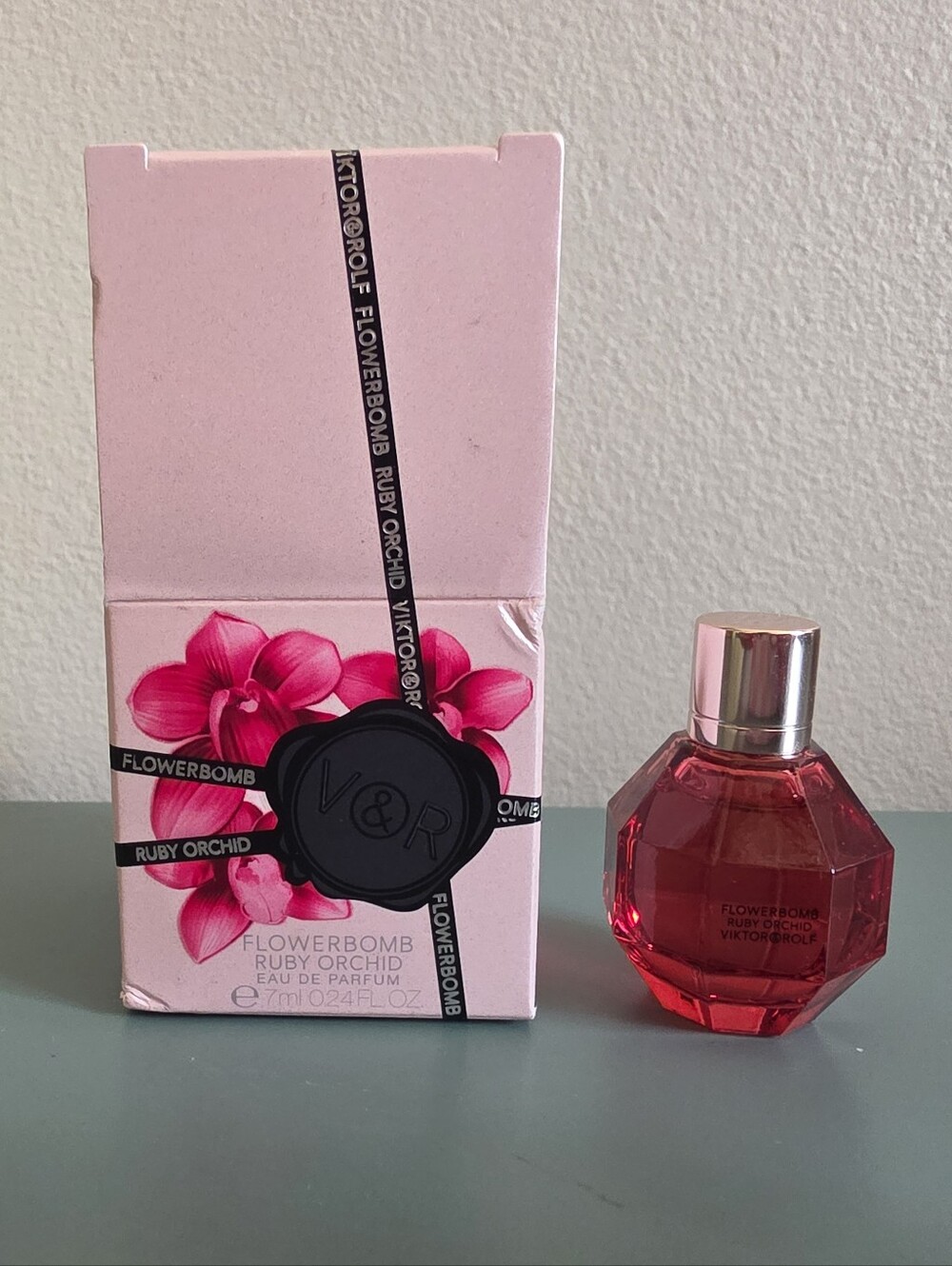 Viktor & Rolf Flowerbomb Ruby Orchid